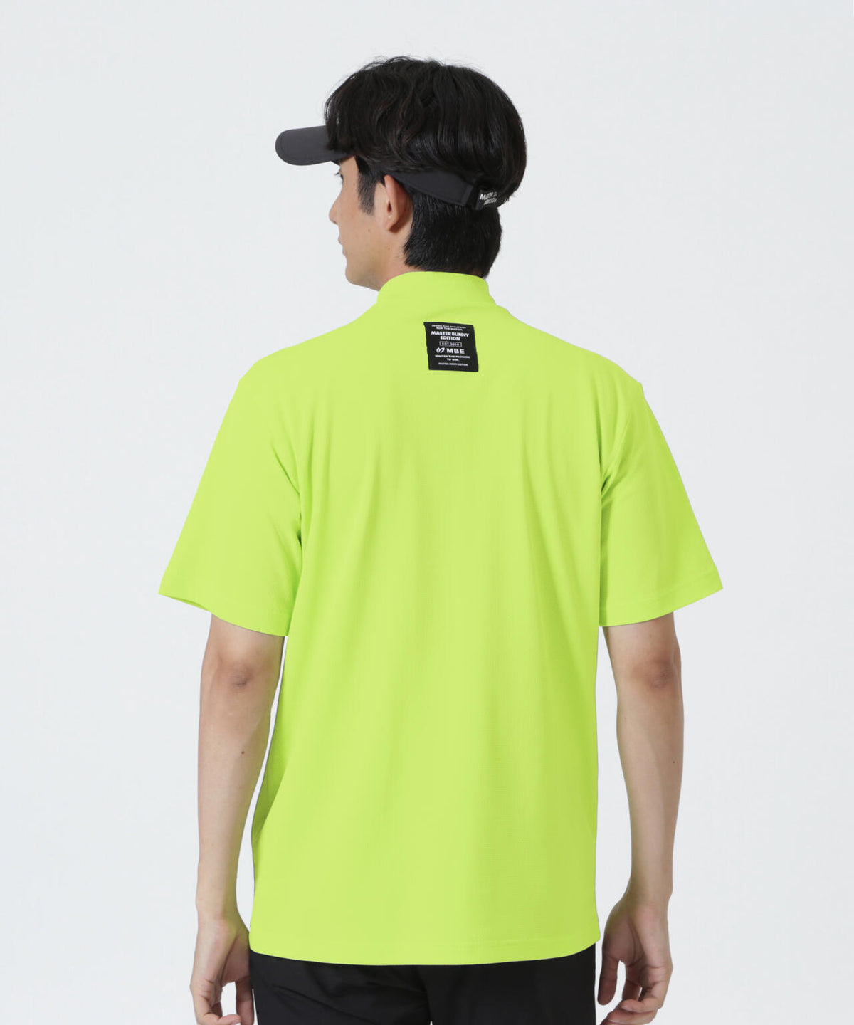 H:182cm/C:93/W:77/H:91 着用サイズ：5