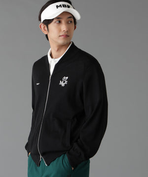H:182cm/C:93/W:77/H:91 着用サイズ：5