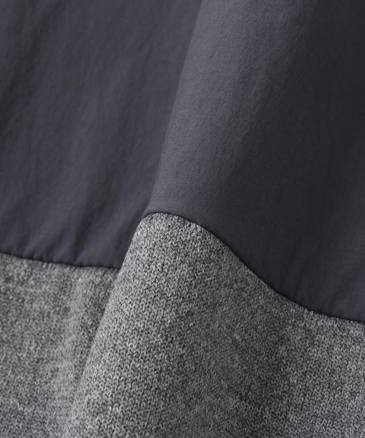 [直営店舗&公式オンライン限定] 接結ニットフーディプルオーバー (MENS)