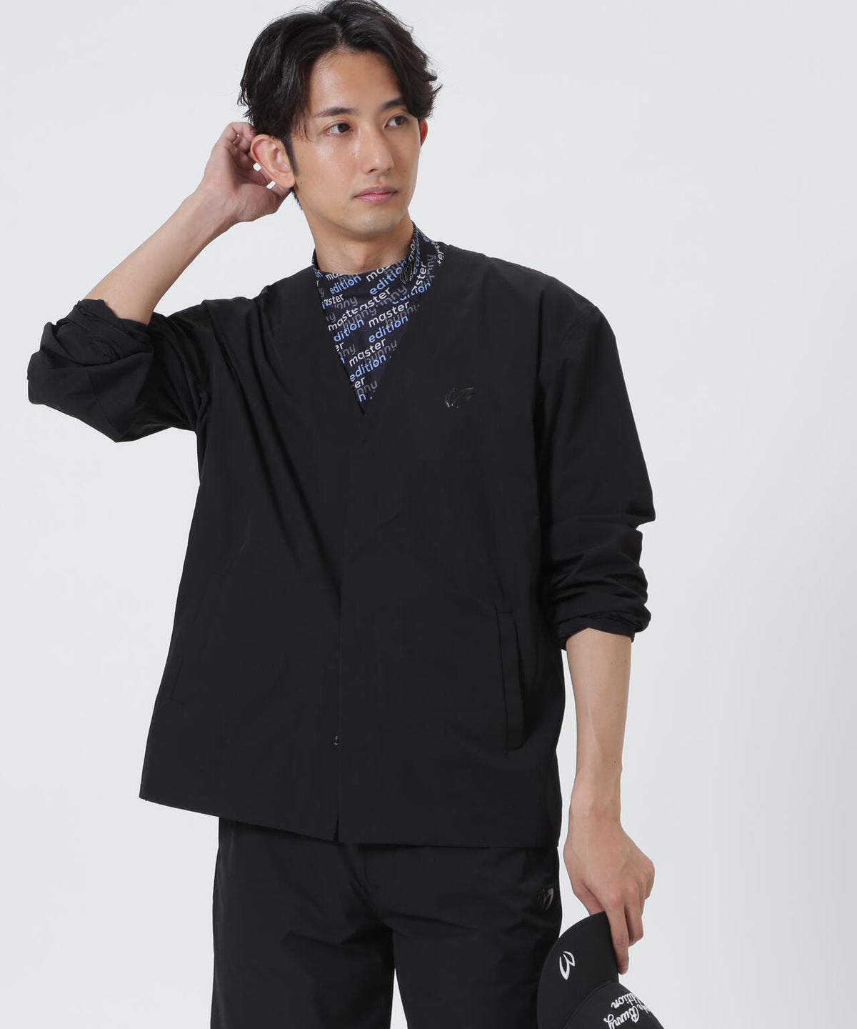 H:182cm/C:93/W:77/H:91 着用サイズ：5