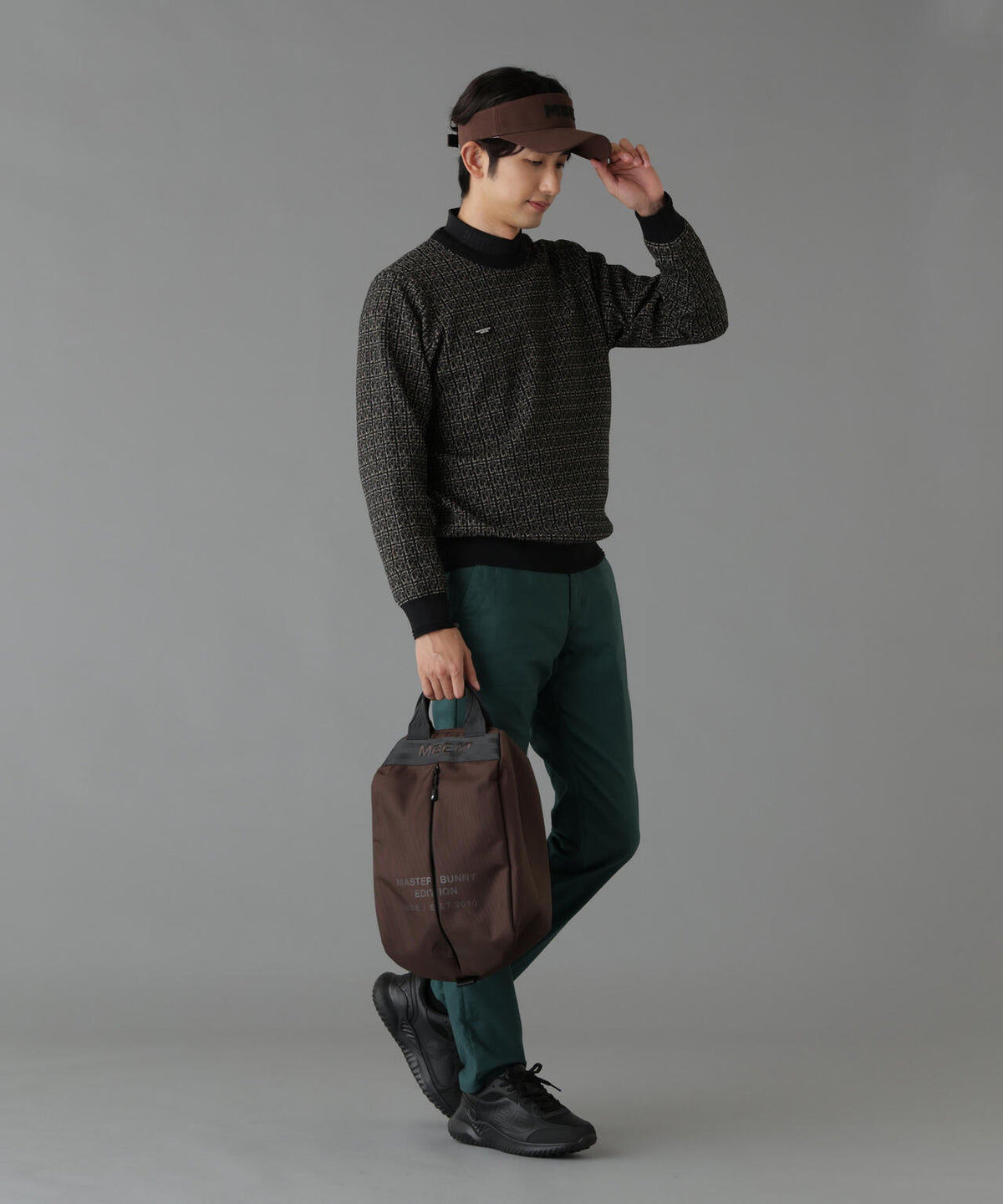 H:182cm/C:93/W:77/H:91