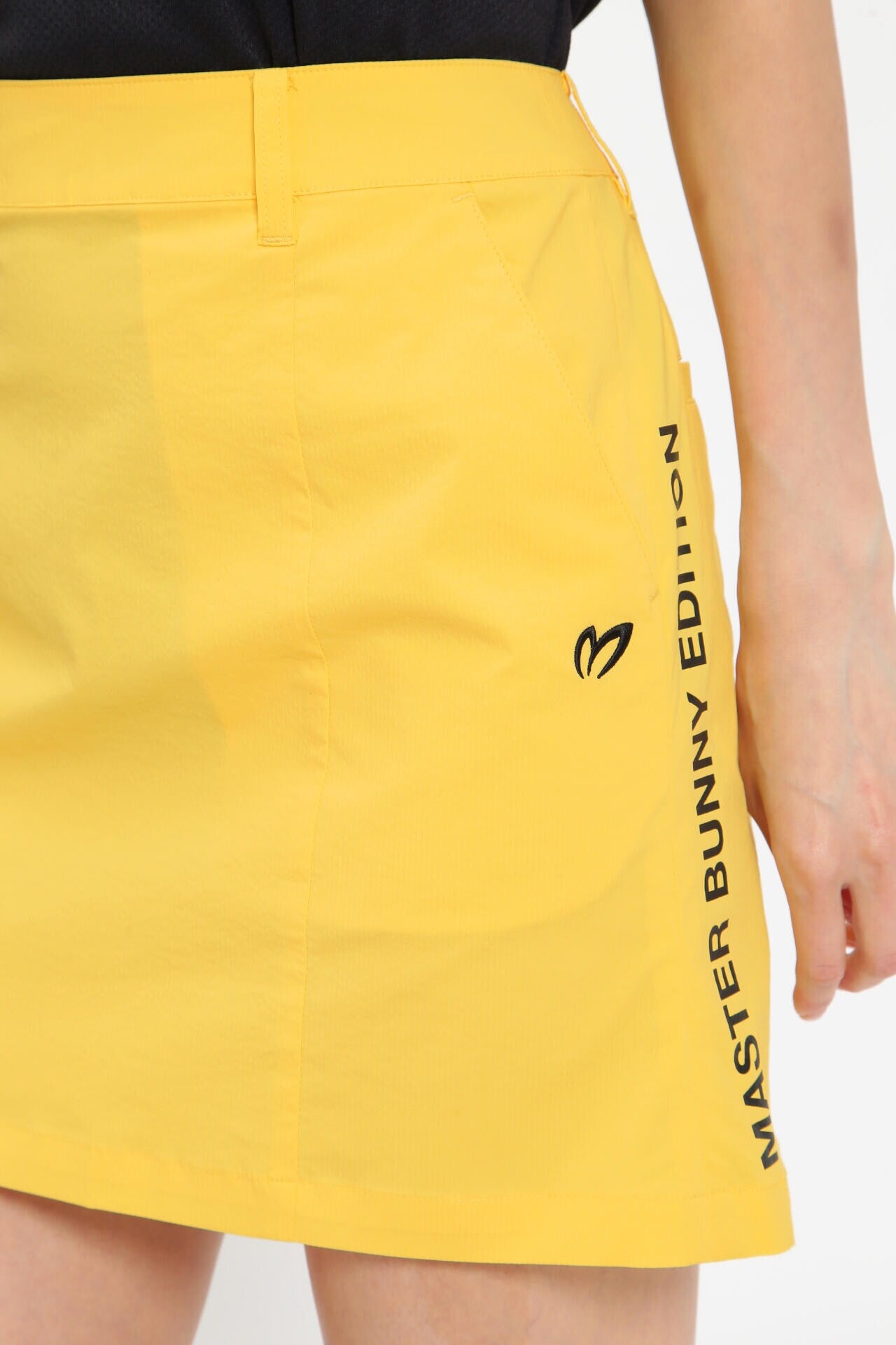 マイクロサッカーストレッチ スカート | MASTER BUNNY EDITION