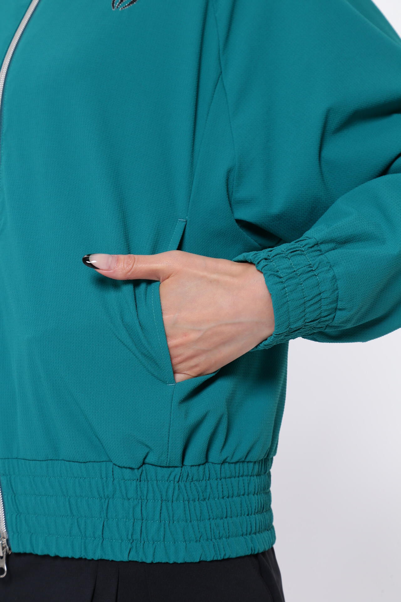 ナイロンストレッチ フルジップブルゾン | MASTER BUNNY EDITION