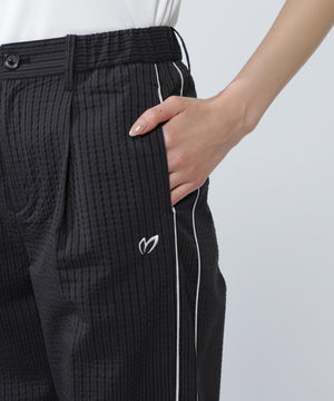 43042863-b3e4-50ab-a8a5-f19c1dc1d1dd_Image