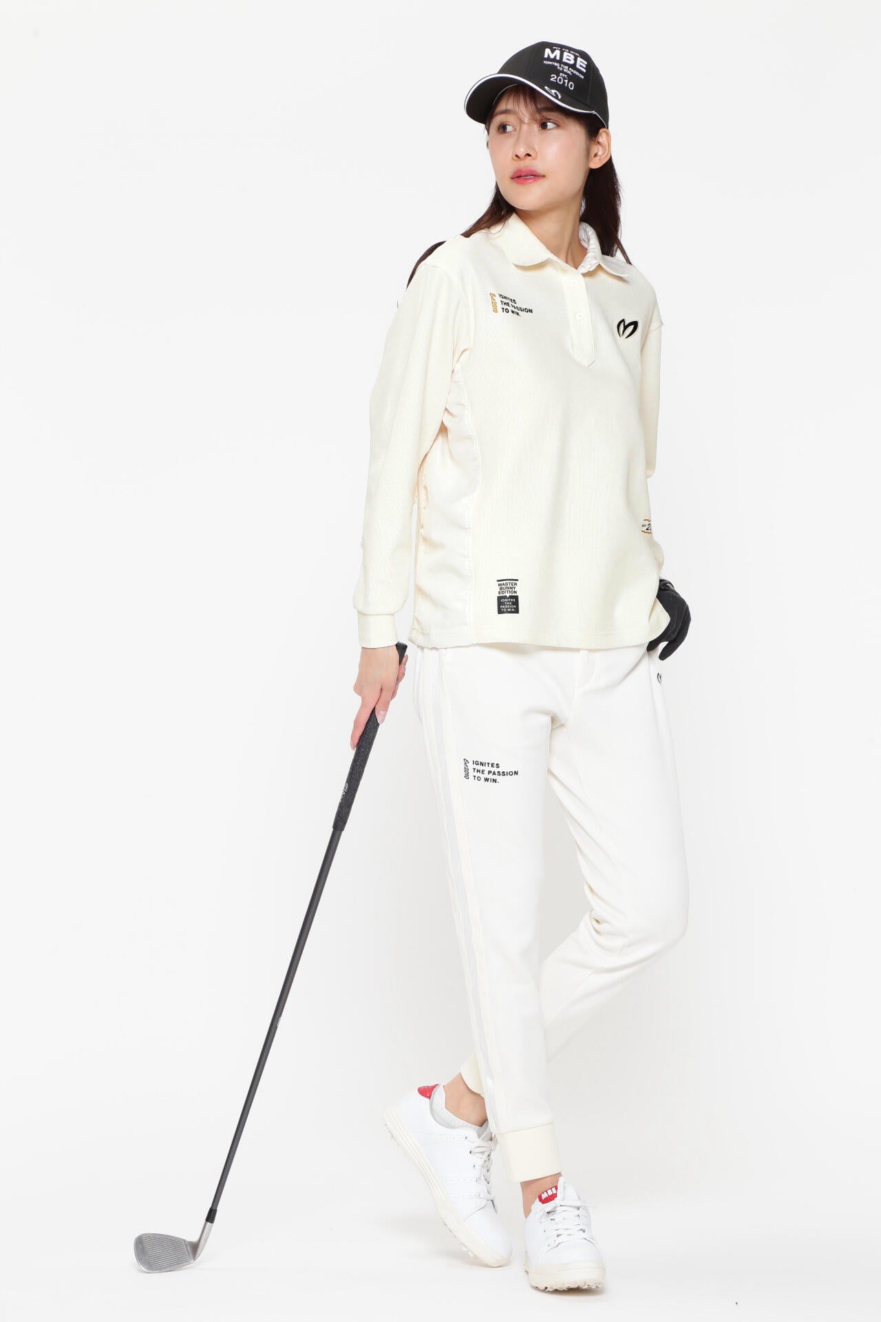 マスターバニーエディション　長袖シャツ　ロゴ総柄　ストレッチ　ホワイト　サイズ4 マスターバニーエディション モックネック ストレッチ シャツ 4