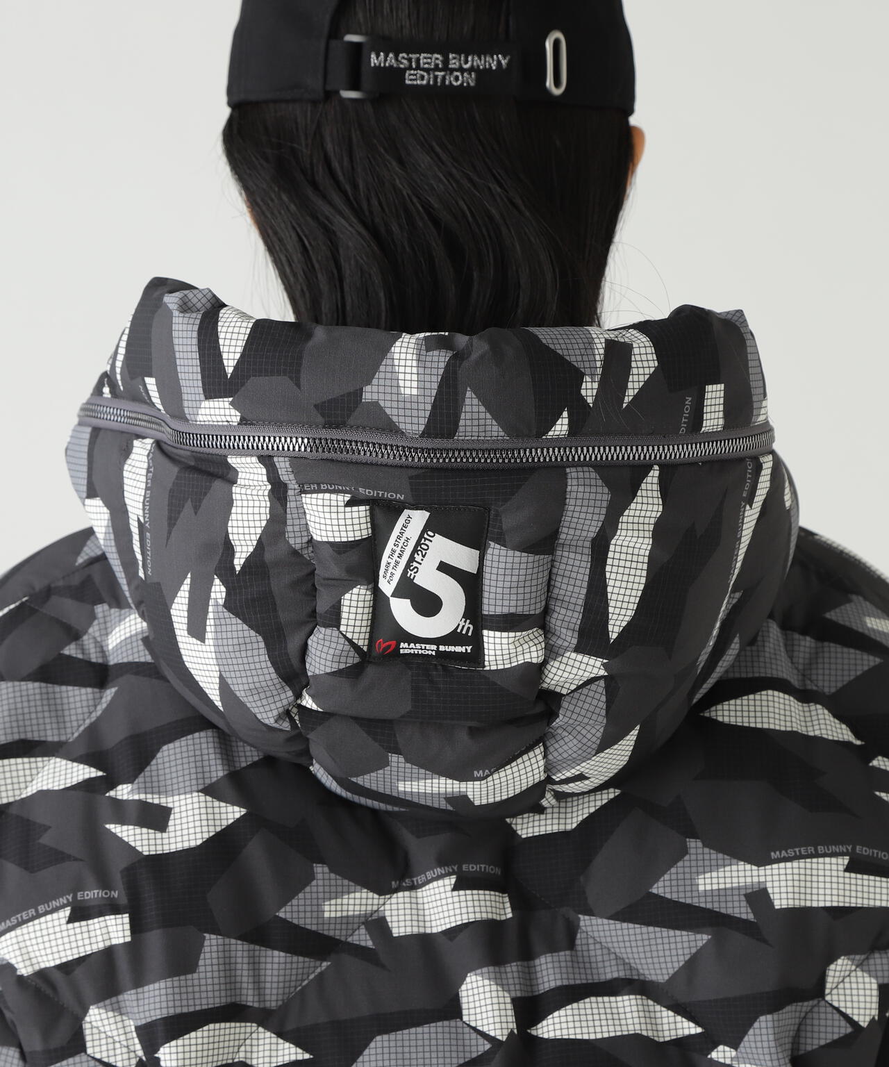 迷彩プリントフーディブルゾン