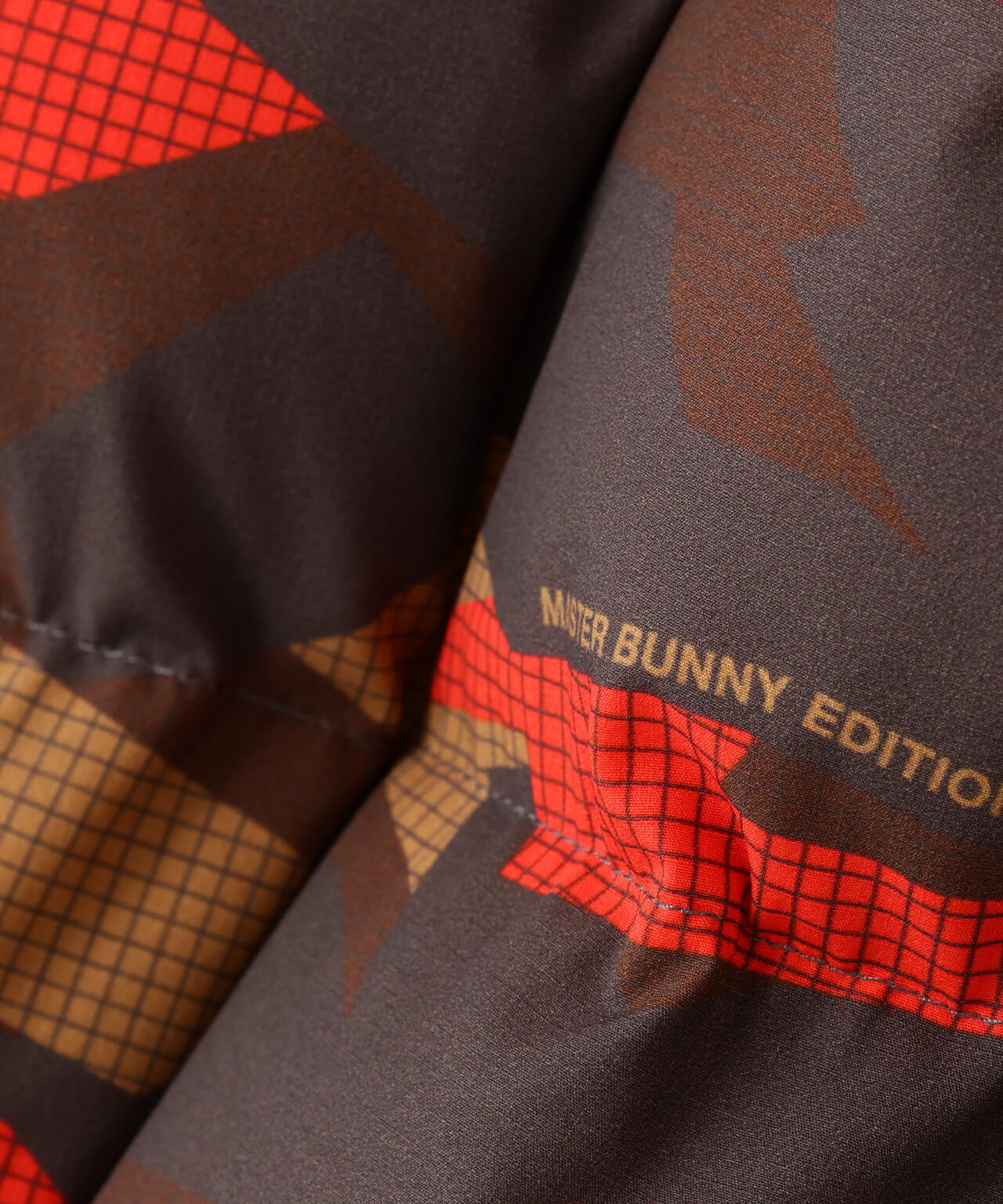 迷彩プリントフーディブルゾン