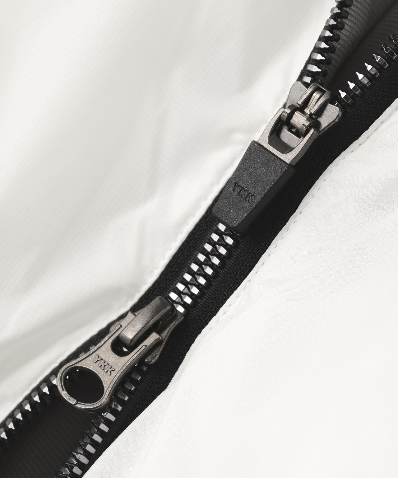 ダントツ撥水中綿ジップアップブルゾン | MASTER BUNNY EDITION