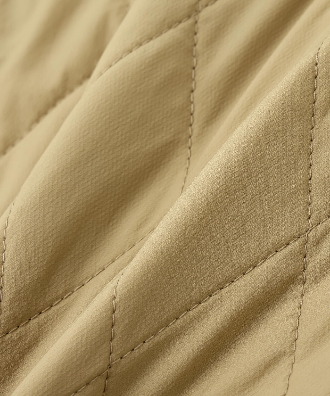 ナイロンタフタ中綿ジップアップブルゾン