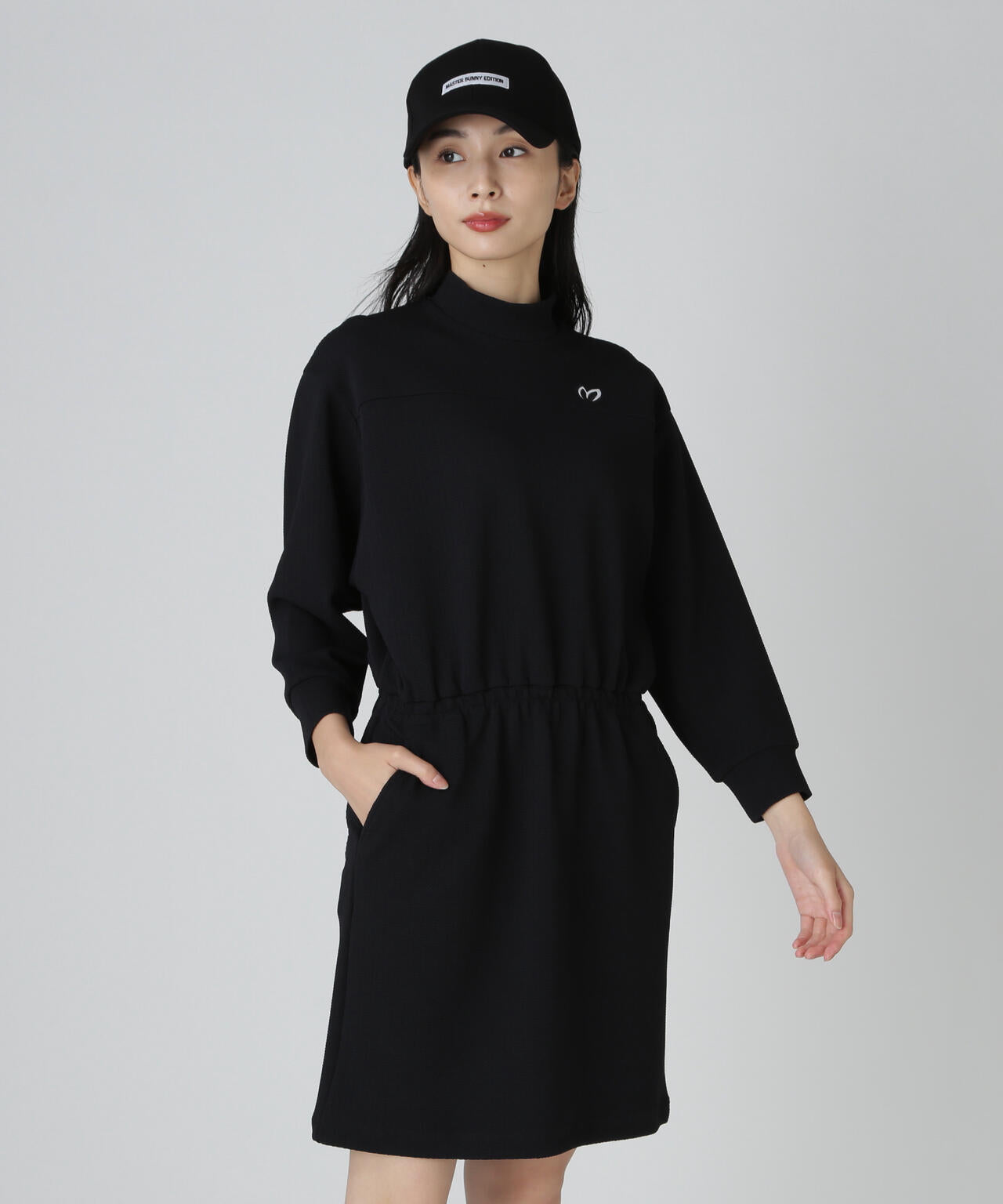 ポリストライプハイネックワンピース | MASTER BUNNY EDITION