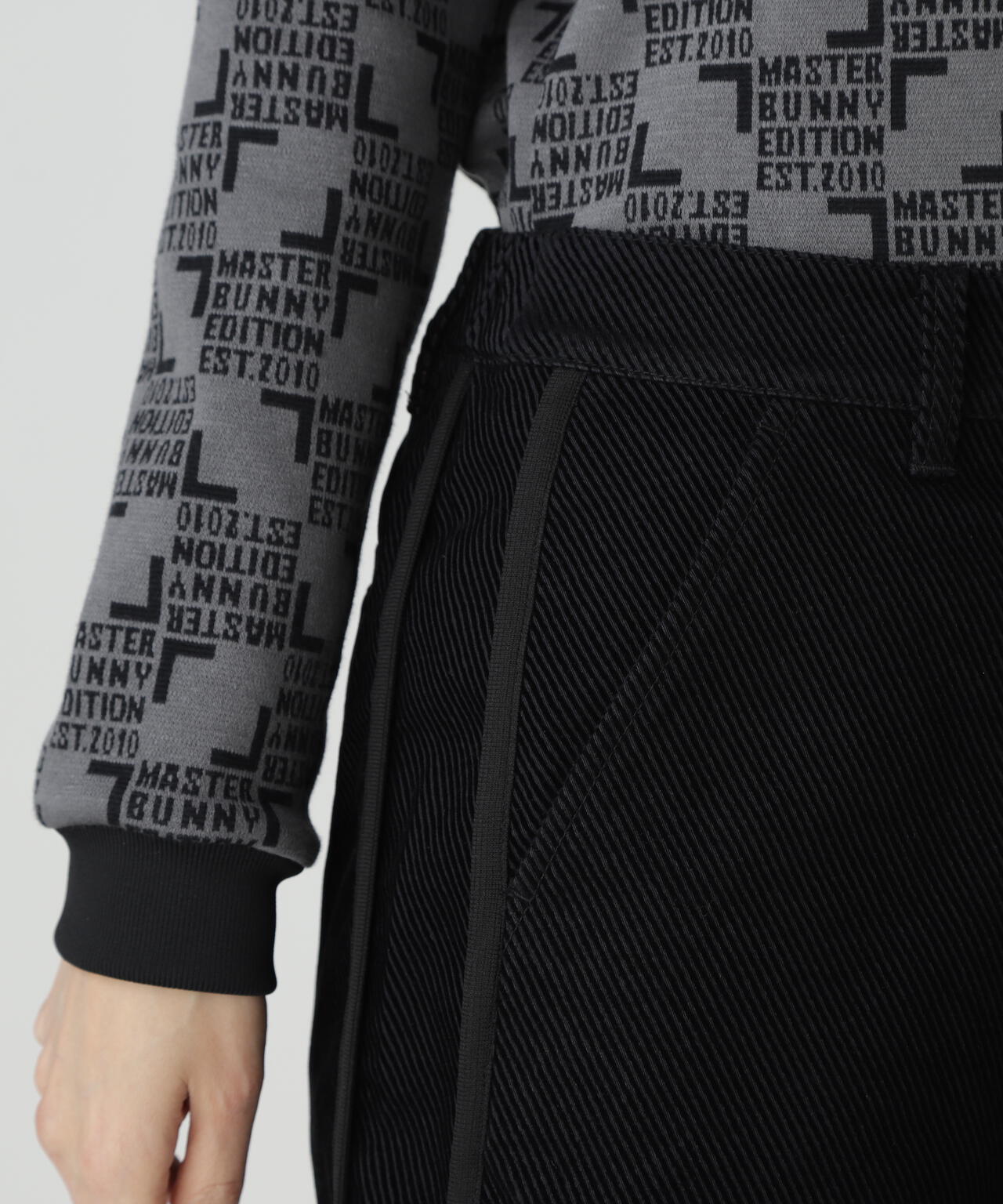 フロッキーショートパンツ