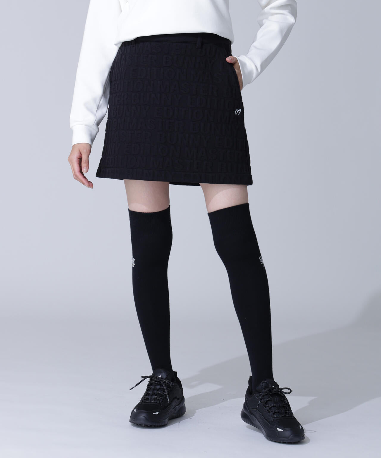 ロゴキルトジャガードスカート