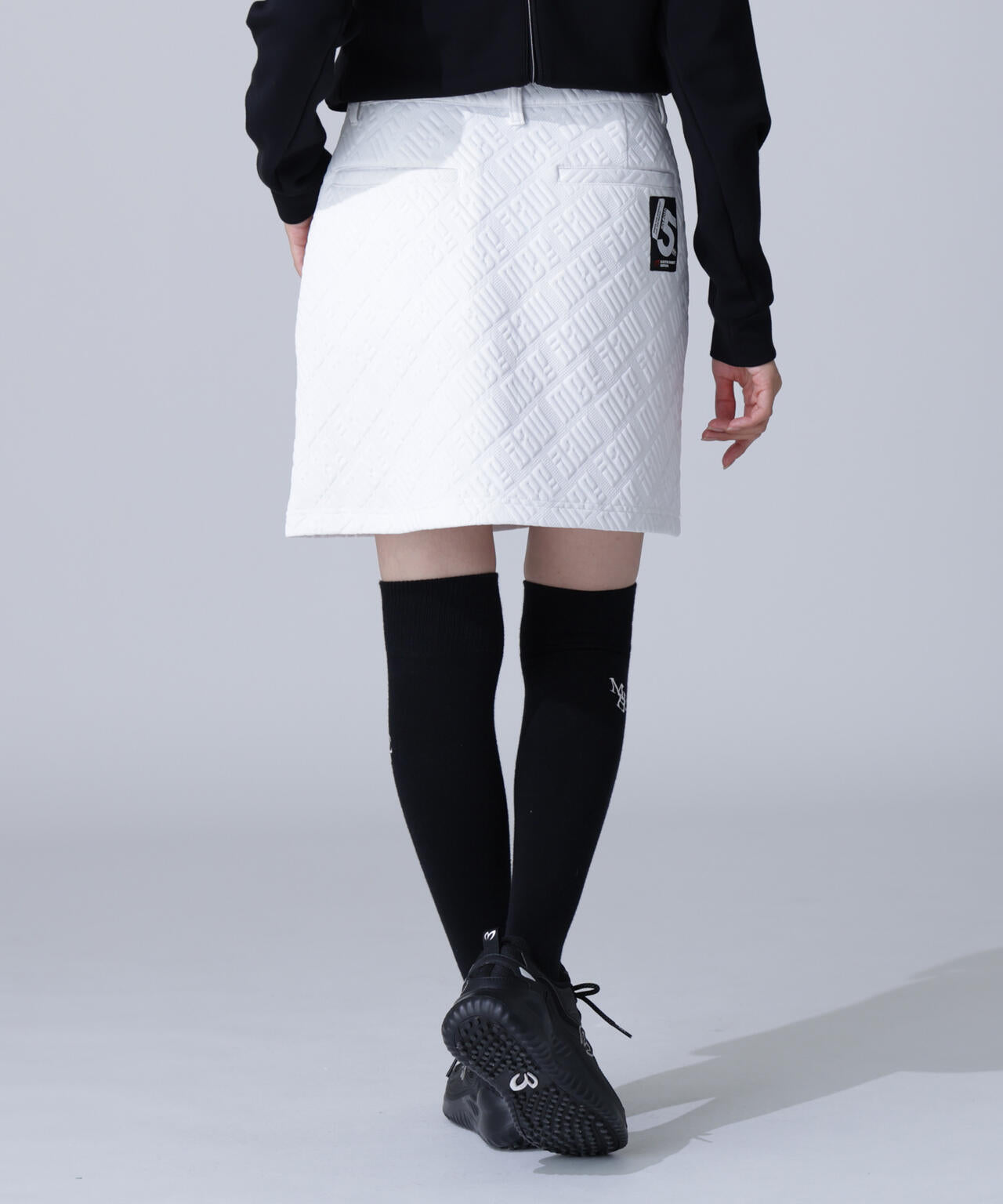 ロゴキルトジャガードスカート