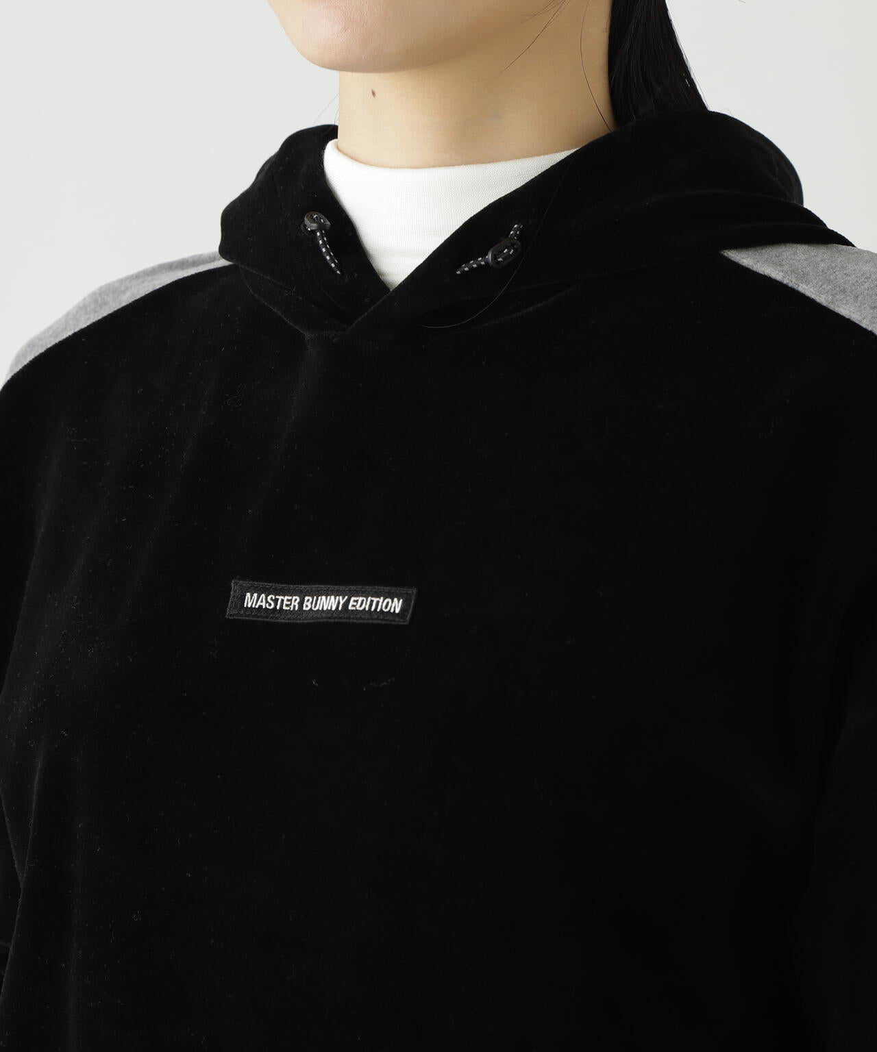 MASTER BUNNY EDITION プルオーバーサイズ2 ナイロンストレッチプルオーバー | MASTER BUNNY EDITION（マスター