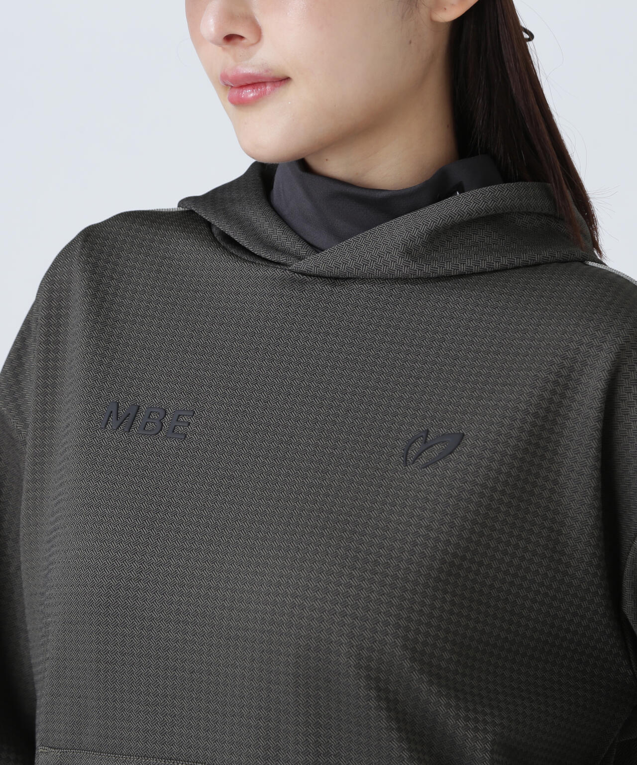 幾何学柄ジャガード フーディプルオーバー