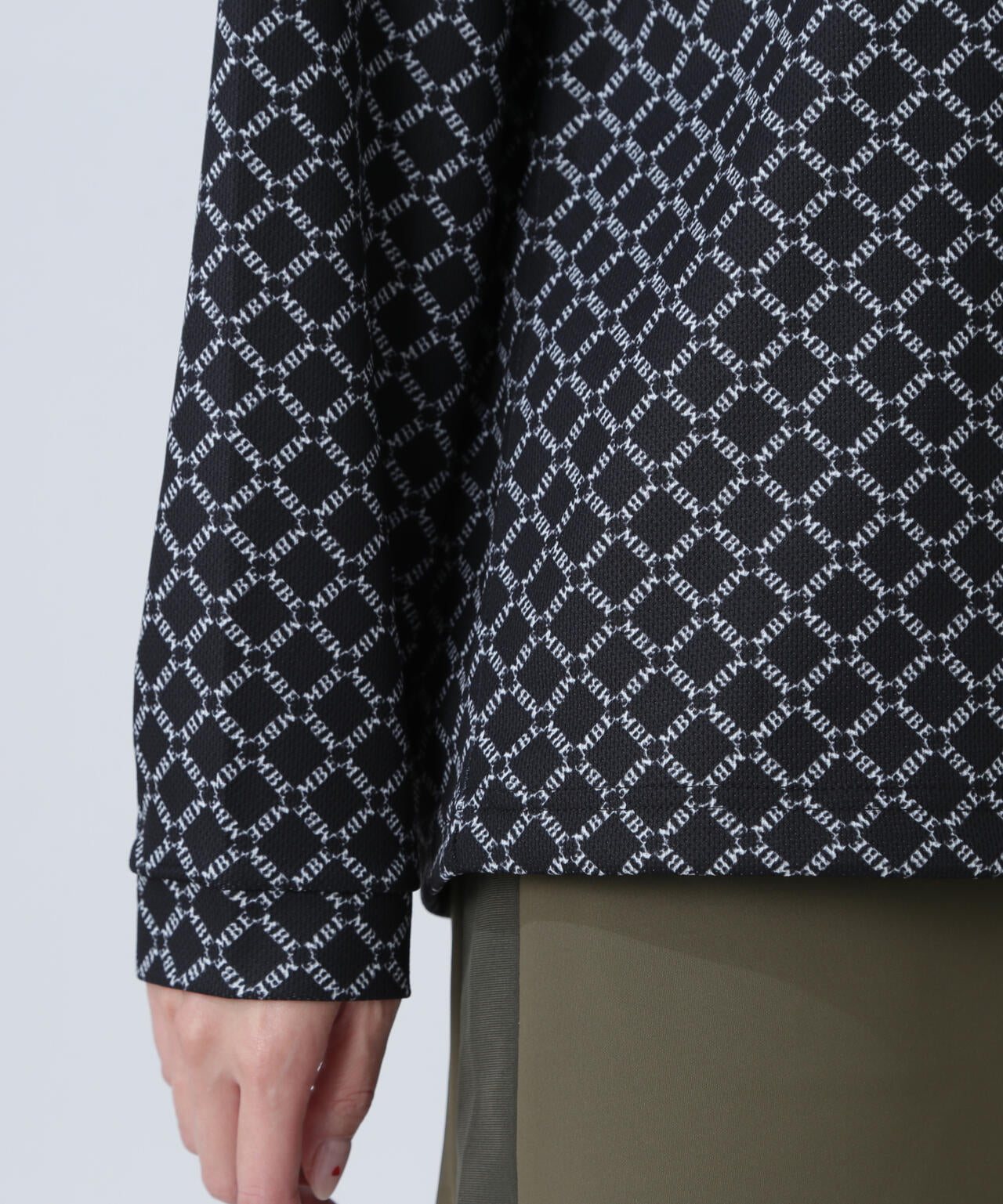 SPXカラミメッシュMBEボックスプリント長袖モックネックカットソー