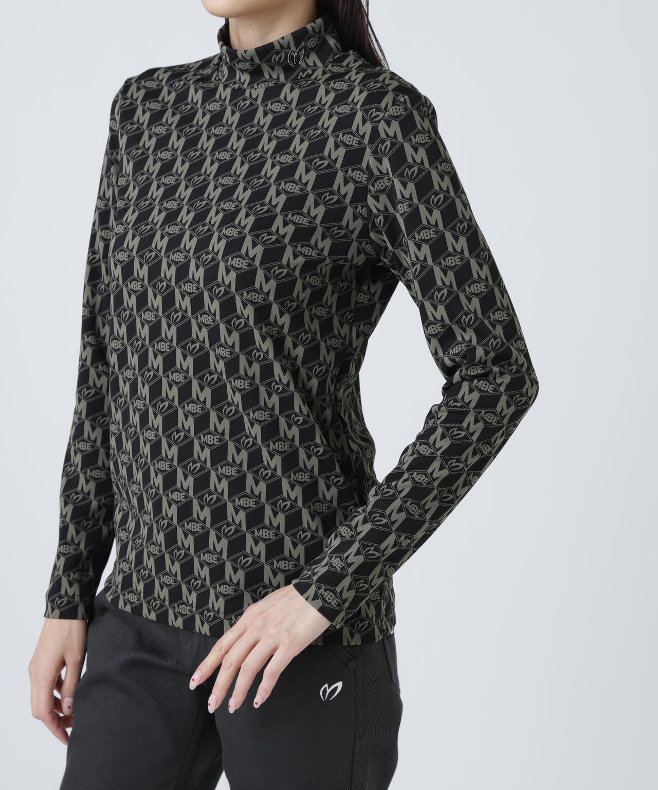 エコブルーMキューブジャガード長袖ハイネックカットソー