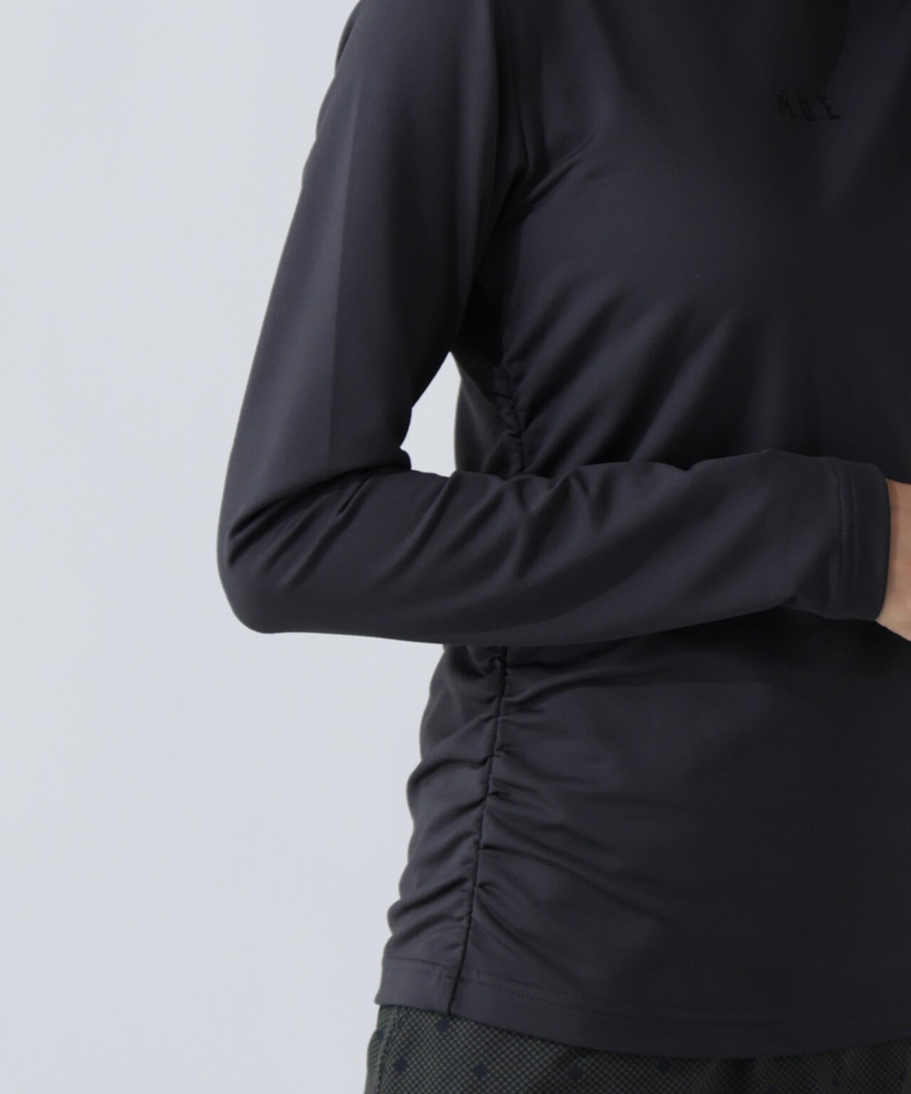 ドット長袖ハイネックカットソー