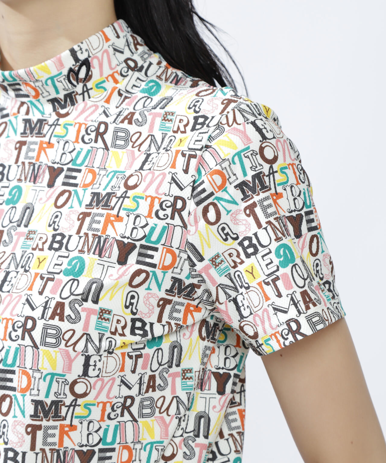 4WAYナイロントリコットマルチロゴプリント半袖モックネックカットソー