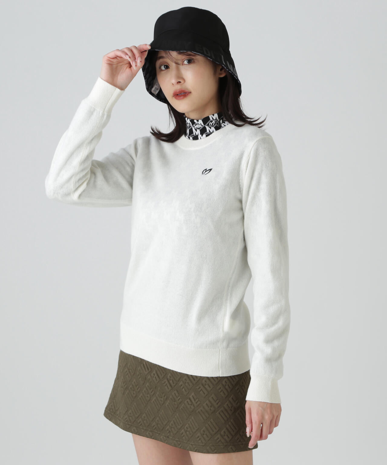 マスターバニーエディション カシミヤ クルーネック ＸL 上田桃子プロコラボカラーあり】カシミヤクルーネックニットプル