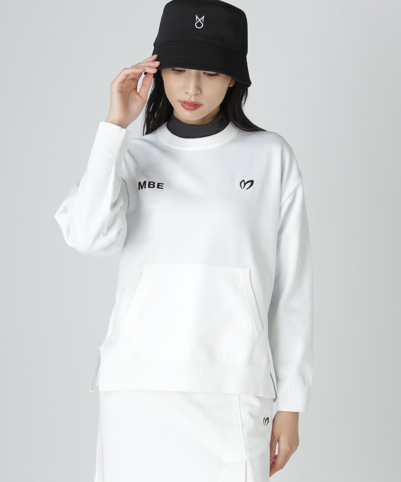 上田桃子プロコラボカラーあり】クルーネックニットプルオーバー 上田桃子プロコラボカラーあり】クルーネックニットプルオーバー