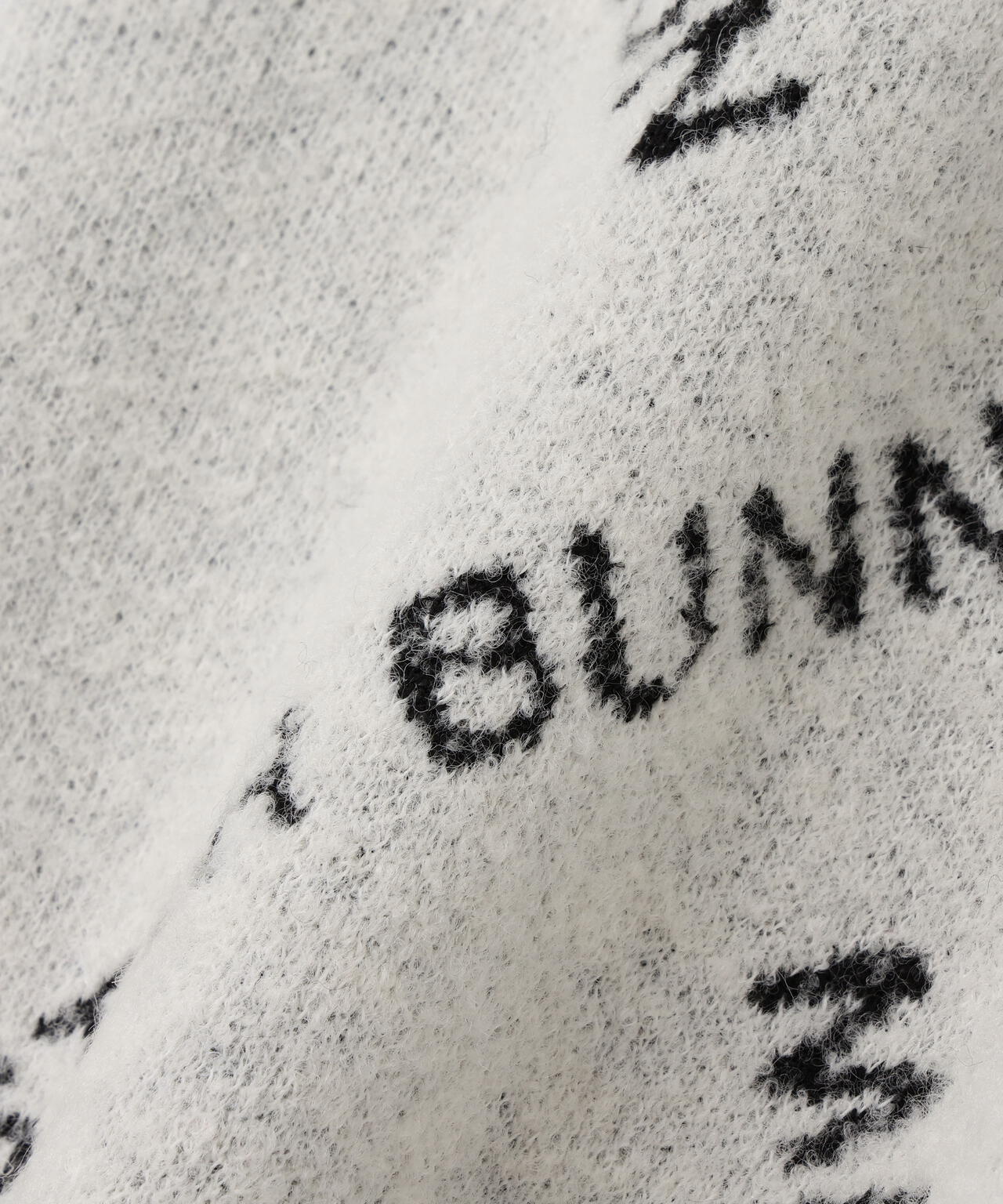 ブークレロゴジャガードジップアップニットブルゾン