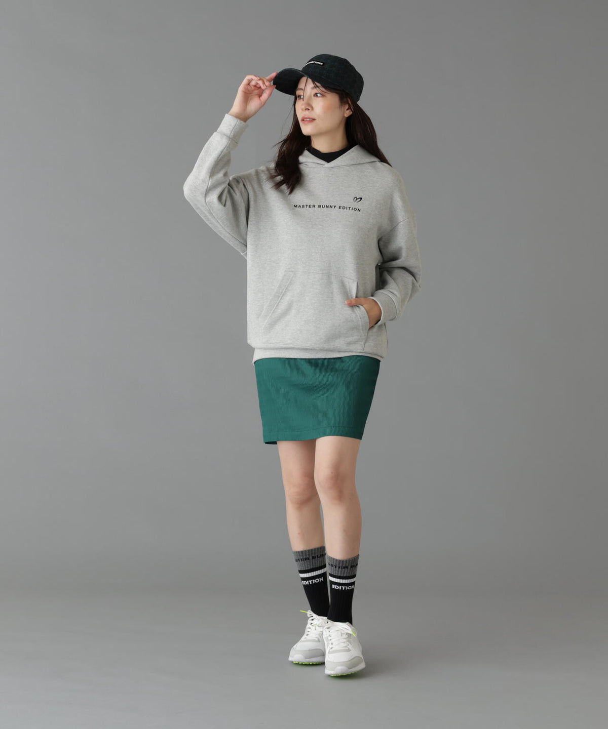 Height : 160 Bust : 80 Waist : 58 Hips : 83 着用サイズ：1