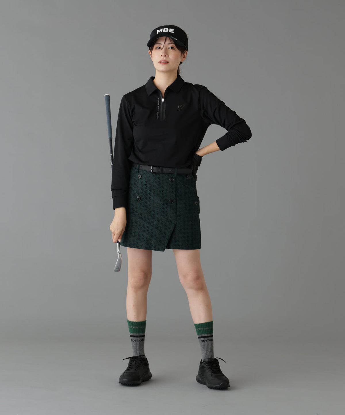 Height : 160 Bust : 80 Waist : 58 Hips : 83 着用サイズ：1