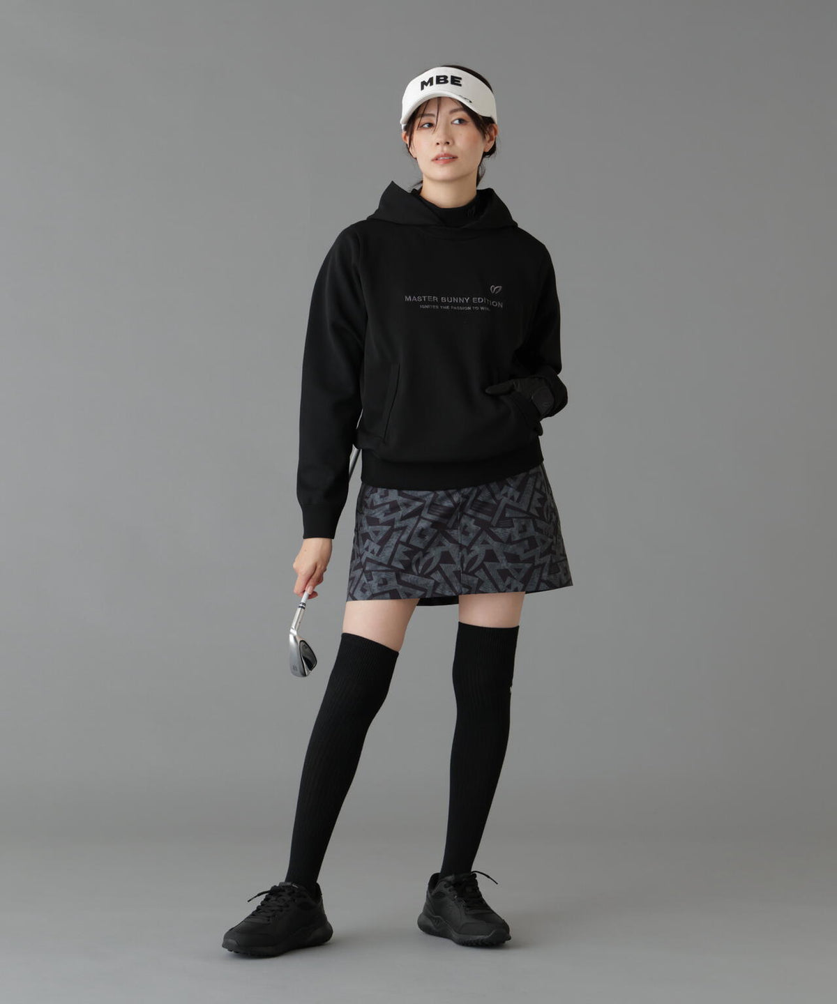 Height : 160 Bust : 80 Waist : 58 Hips : 83 着用サイズ：1