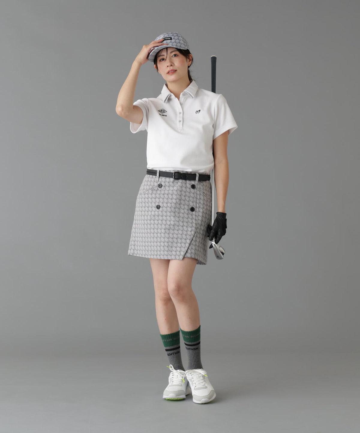 Height : 160 Bust : 80 Waist : 58 Hips : 83 着用サイズ：1