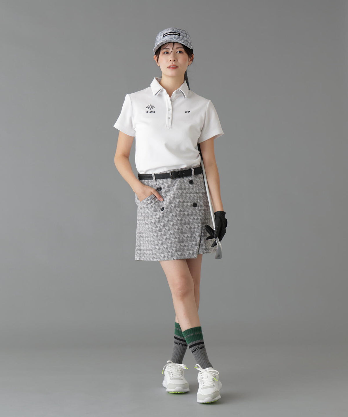 Height : 160 Bust : 80 Waist : 58 Hips : 83 着用サイズ：1