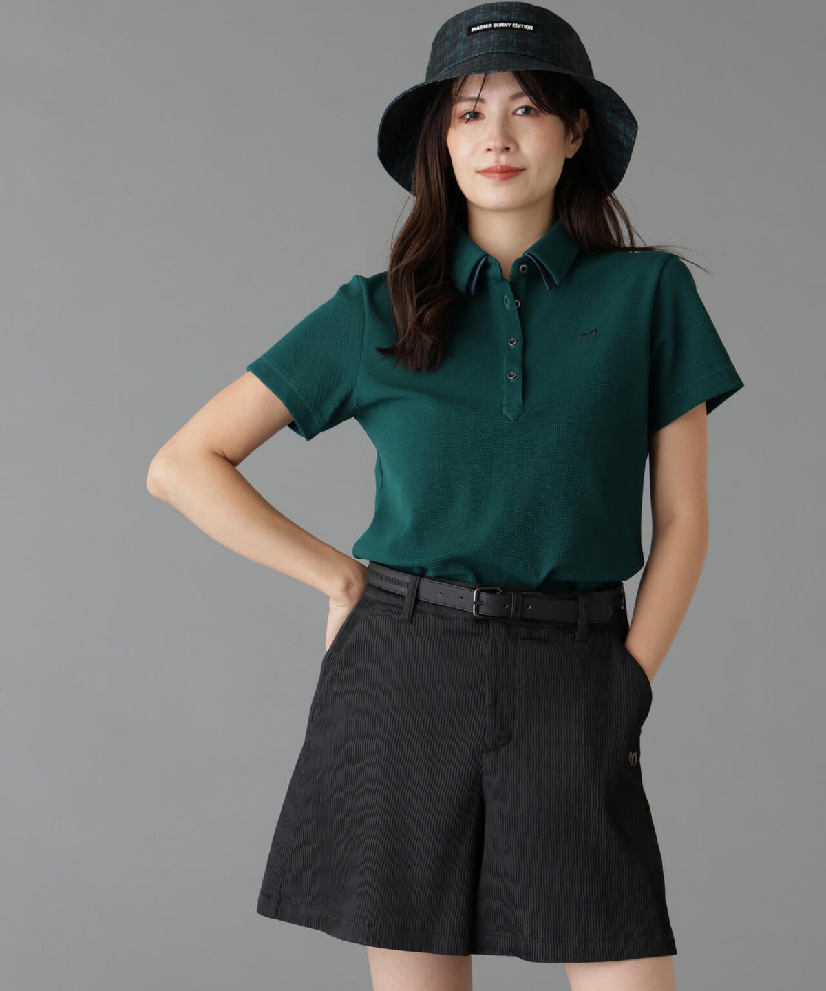 Height : 160 Bust : 80 Waist : 58 Hips : 83 着用サイズ：1