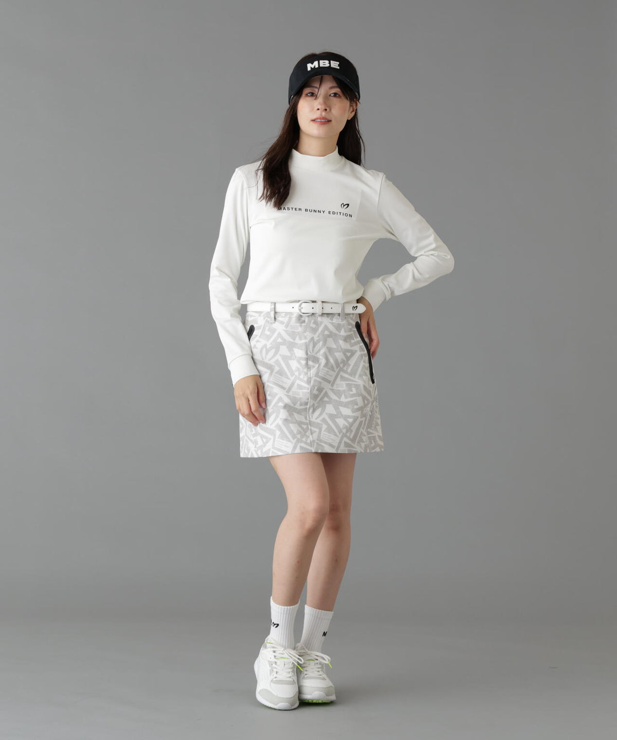 Height : 160 Bust : 80 Waist : 58 Hips : 83 着用サイズ：1