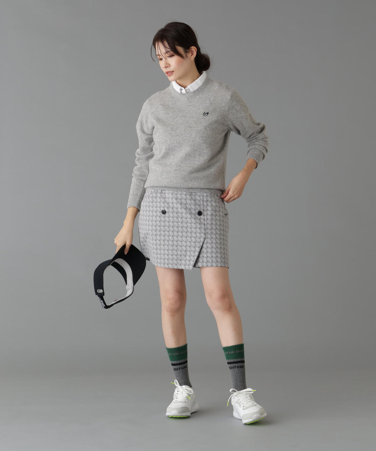 Height : 160 Bust : 80 Waist : 58 Hips : 83 着用サイズ：1
