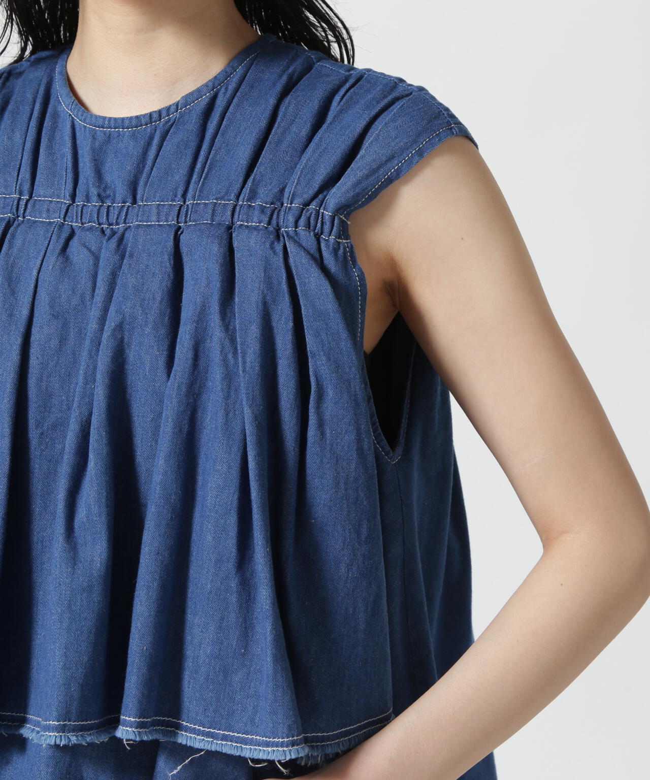 RHODOLIRION/ロドリリオン　FRILL TOPS DENIM