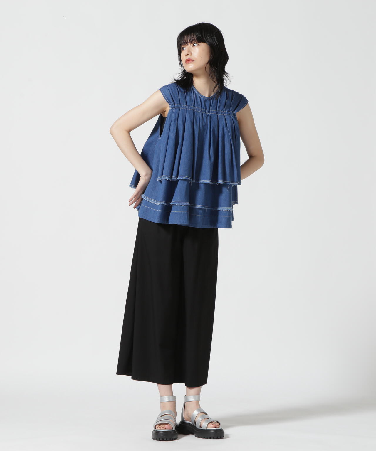 RHODOLIRION/ロドリリオン　FRILL TOPS DENIM