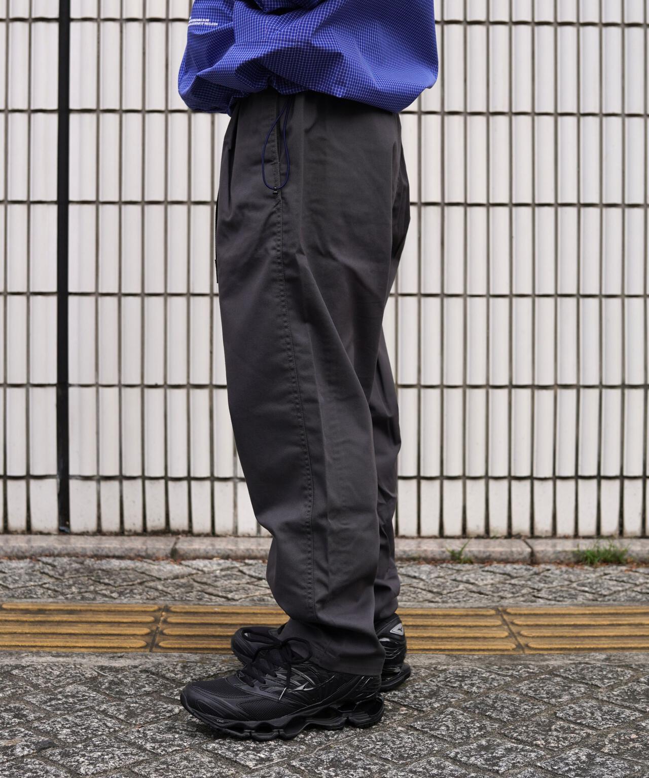 micciページです。 Gramicci/グラミチ 別注TUCK T/C TWILL PANTS 別注タックT/C