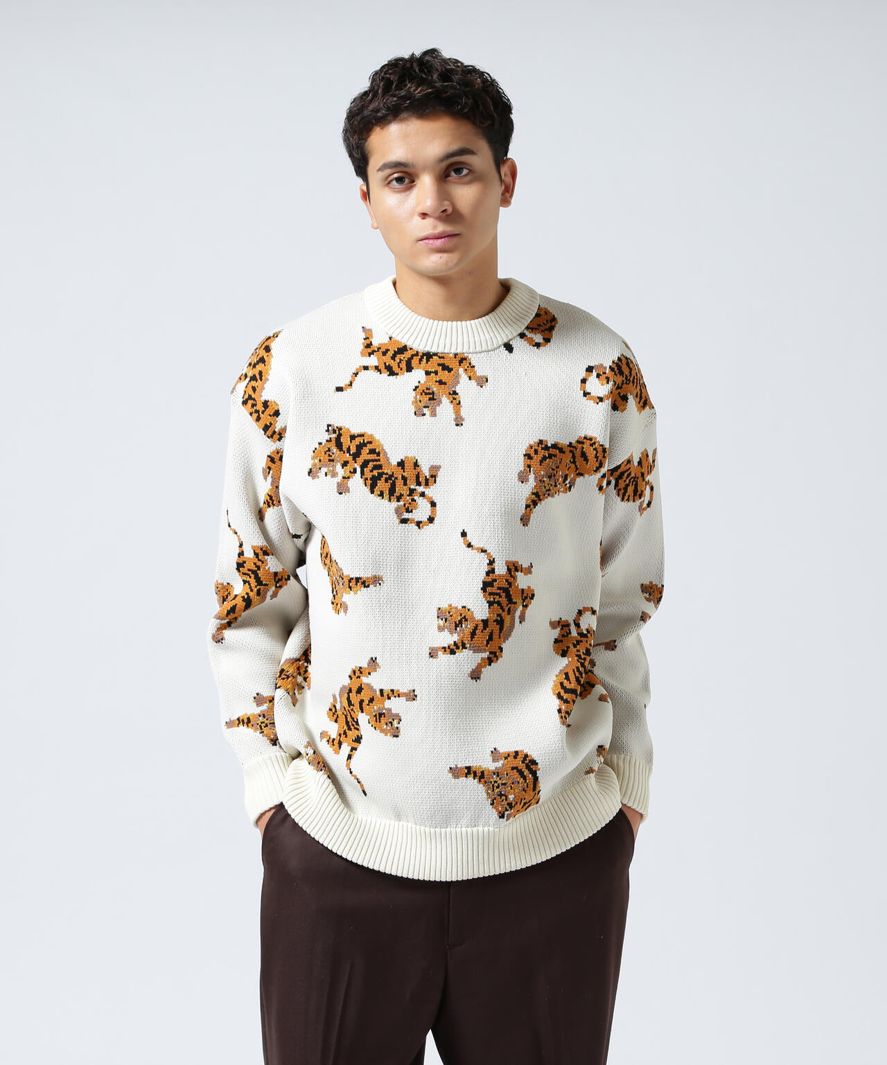 B omnivore/ビーオムニボー　TIGER KNIT TOP