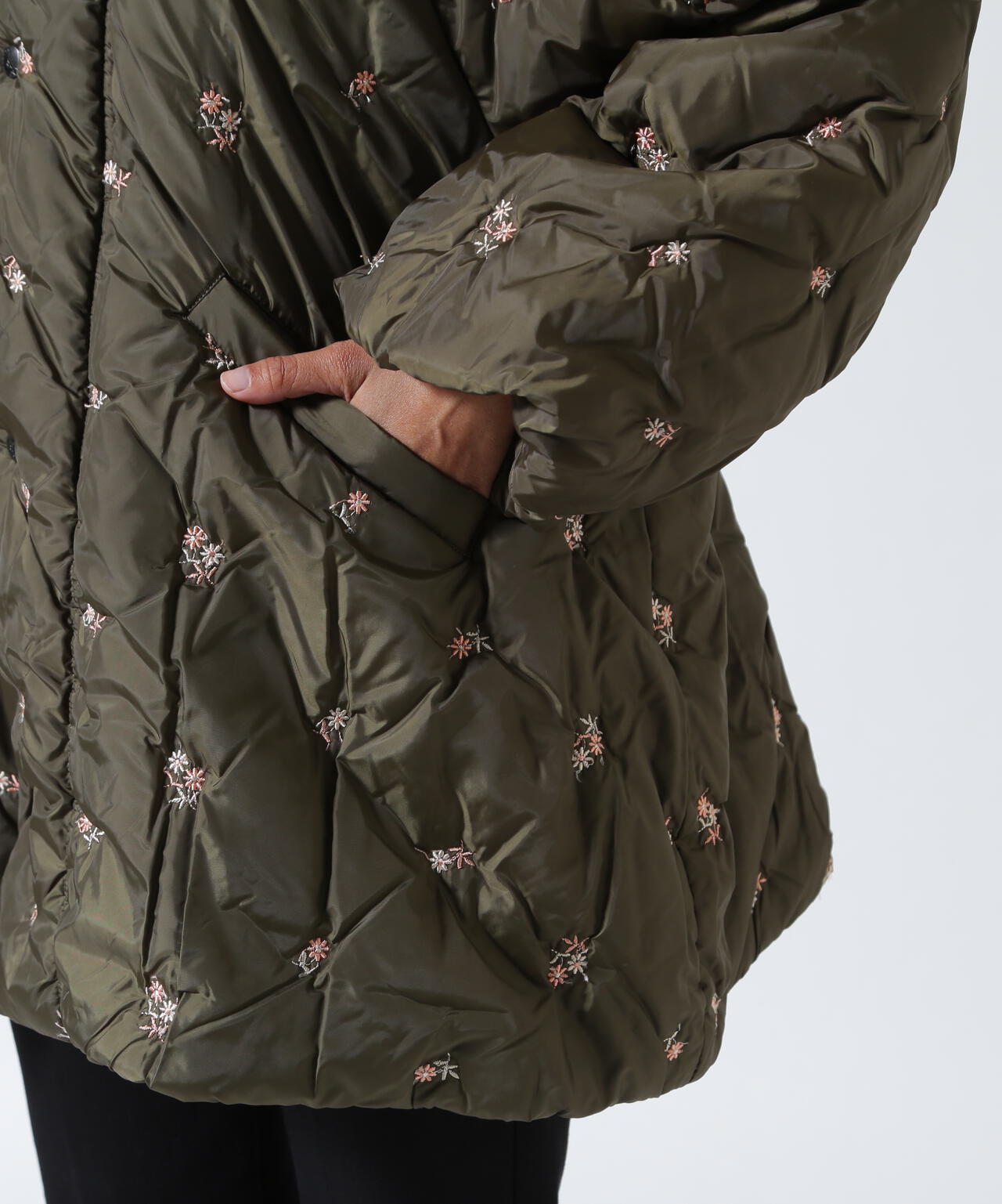 RHODOLIRION/ロドリリオン  Padded Coat - Original Floral Emb. RV1025B