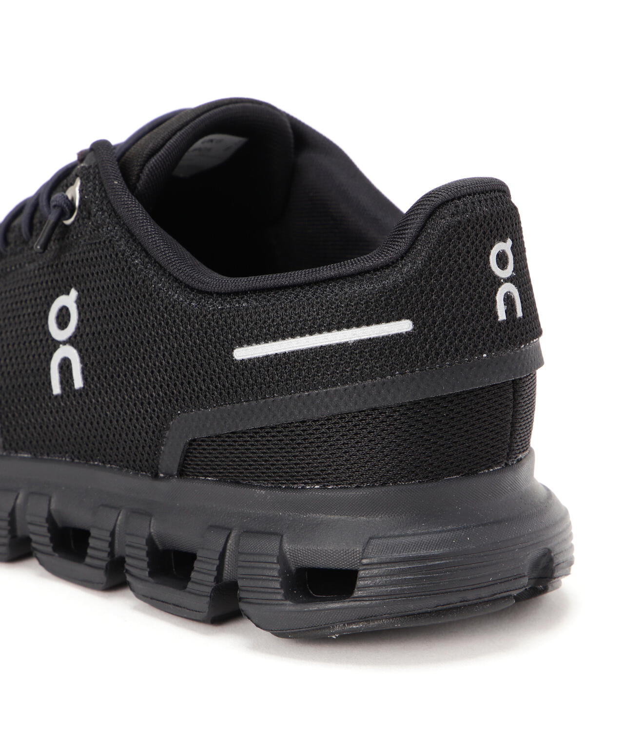 On/オン　Cloud 6 (WOMEN'S) クラウド6