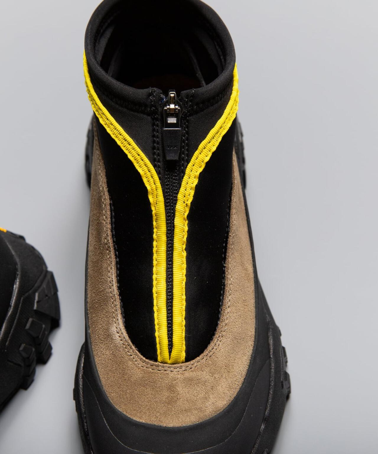 pg/ピージー  CAVE