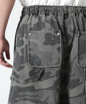 Height 178  Chest 92  Waist 76  hips 95  Shoes 27.0 着用サイズ：L