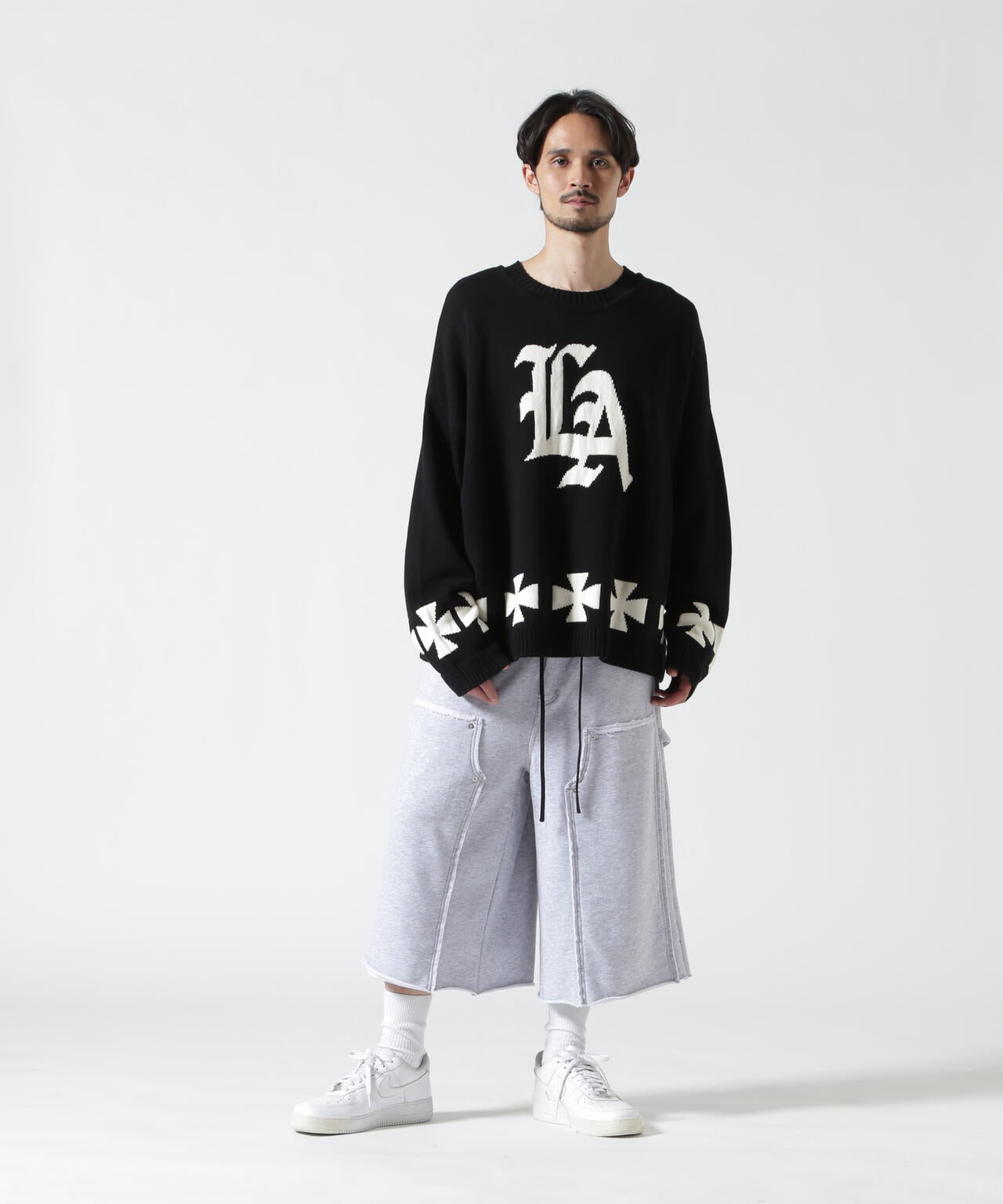 Height 178  Chest 92  Waist 76  hips 95  Shoes 27.0 着用サイズ：L