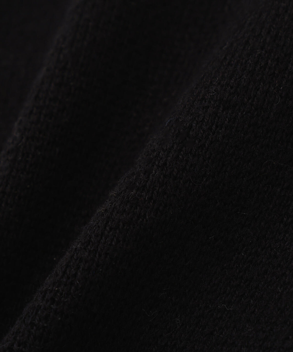 B omnivore/ビーオムニボー　CAT CREW NECK KNIT