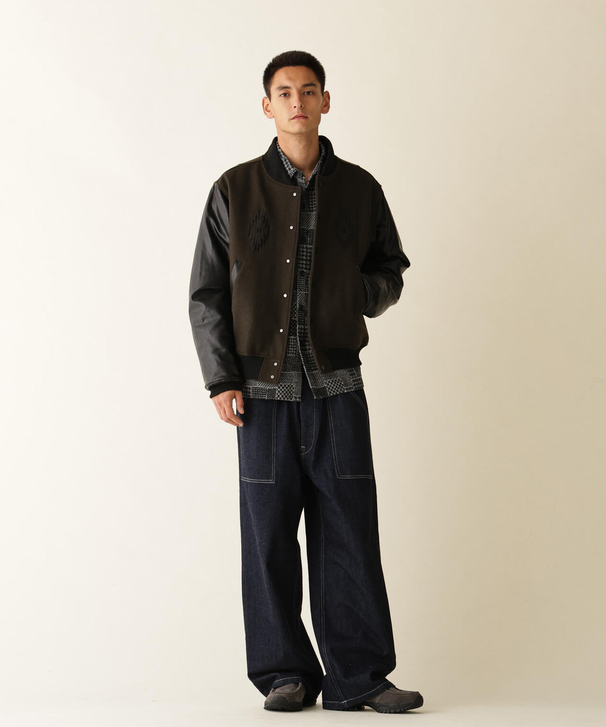 183cm B:86 W:74 H:88