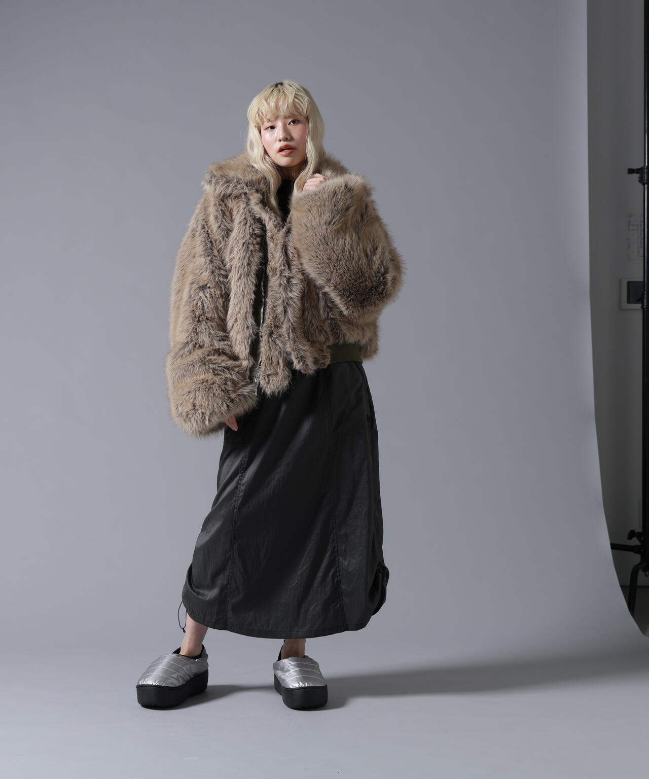 B omnivore/ビーオムニボー REVERSIBLE FUR NYLON BLOUSON