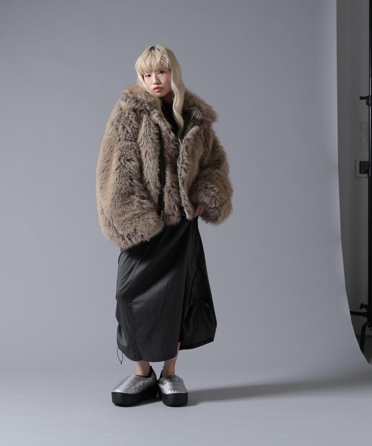 B omnivore/ビーオムニボー REVERSIBLE FUR NYLON BLOUSON