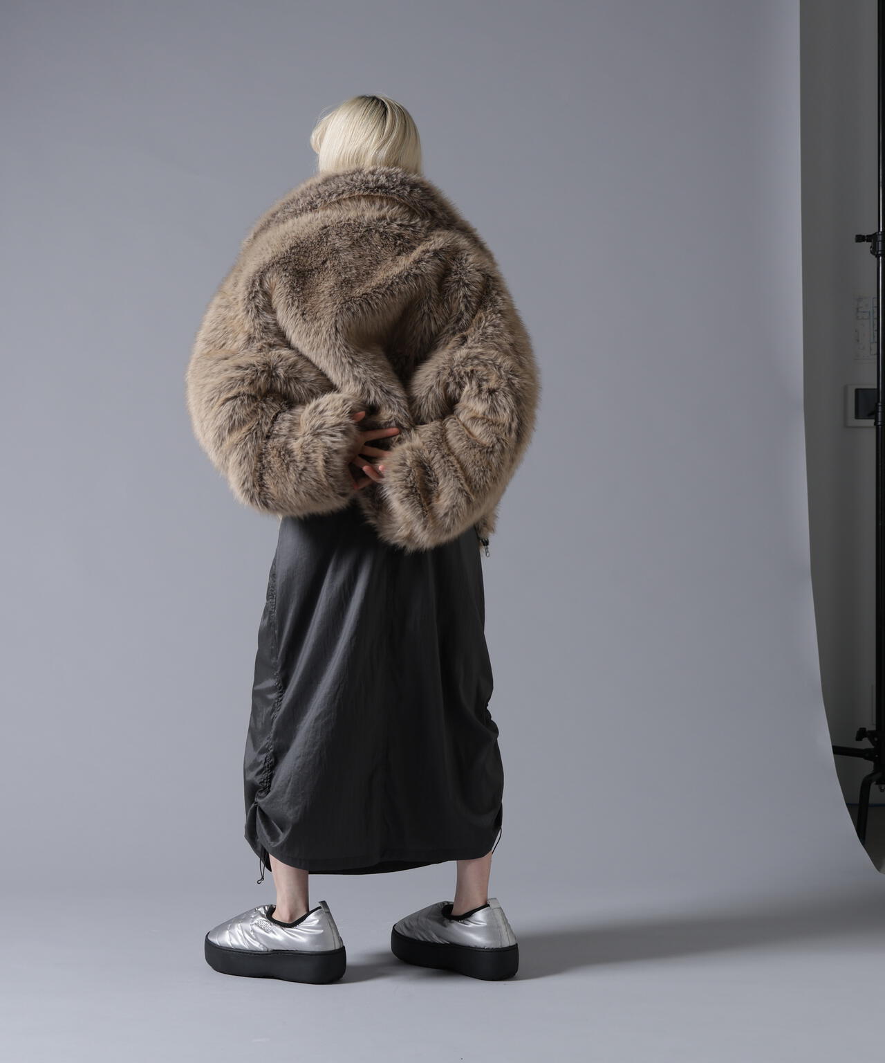 B omnivore/ビーオムニボー REVERSIBLE FUR NYLON BLOUSON
