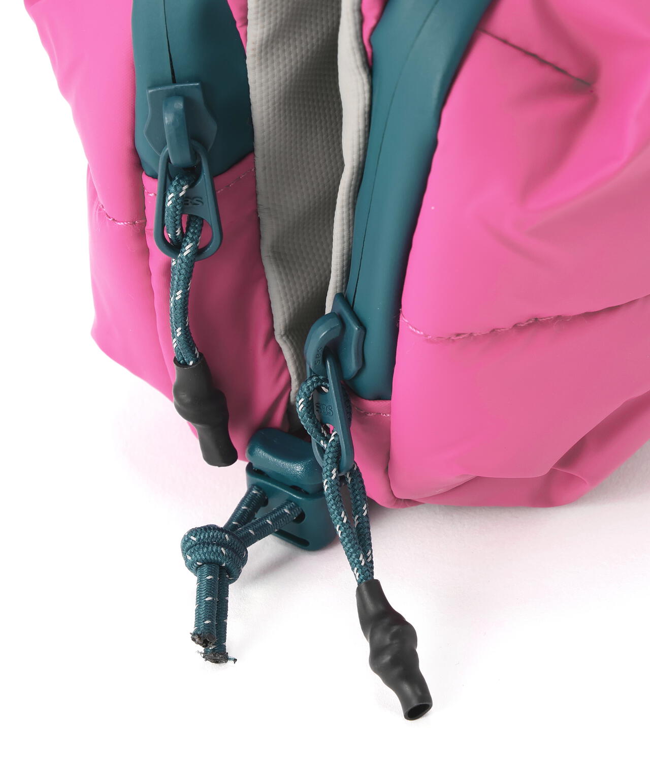 Topologie/トポロジー Bottle Sacoche Medium Puffer Matt Coated