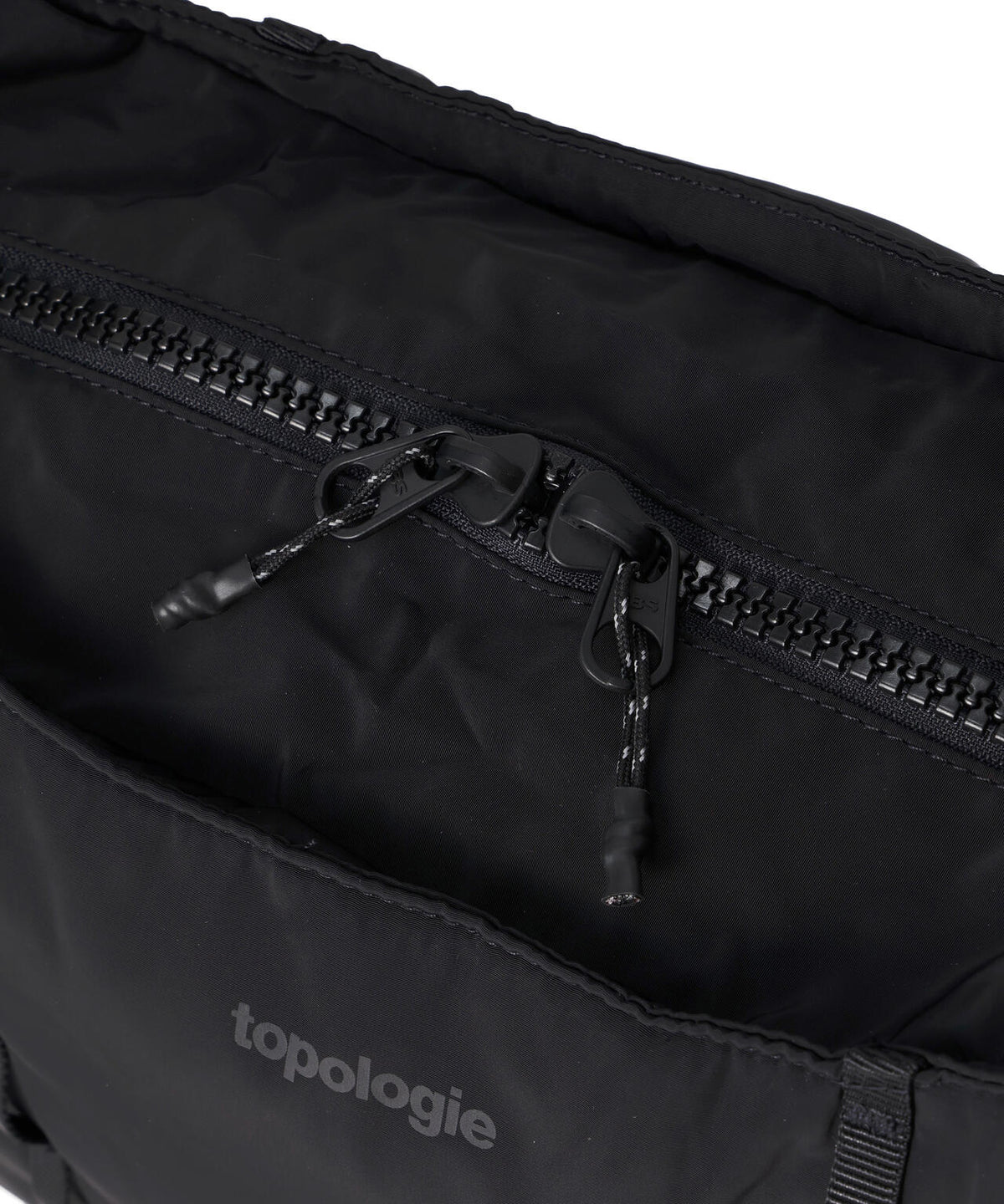 Topologie/トポロジー　Cloud Hobo Medium Puffer クラウド ホーボーミディアム【バッグ単体】